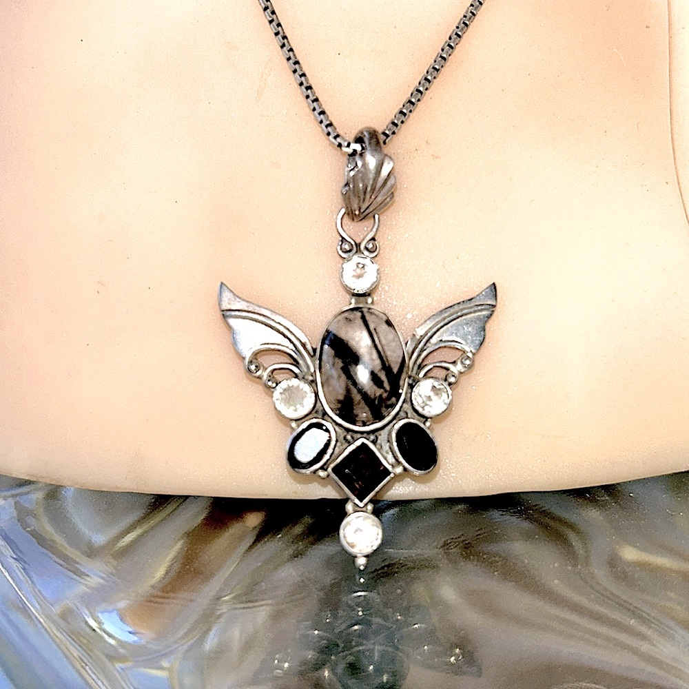 SALE !! ANGEL WINGS Sterling silver pendant, Rutilated Quartz main stone🧚‍♀️